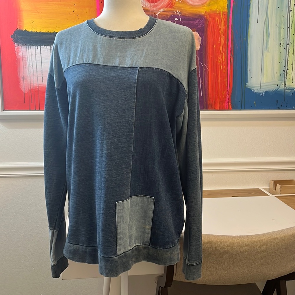 NWOT never worn TopShop pullover